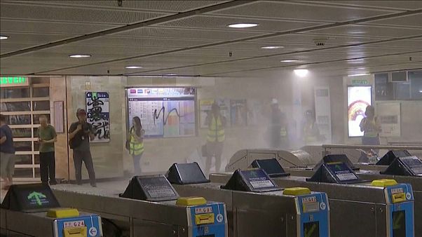 Egyre súlyosabb káosz Hongkongban Egyre súlyosabb káosz Hongkongban