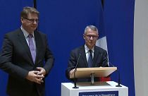 Attaque de policiers à Paris : l'auteur adhérait à une vision radicale de l'islam