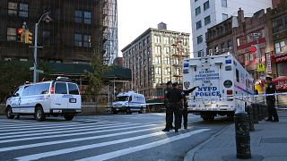 مقتل أربعة مشردين في نيويورك أثناء نومهم والشرطة تعتقل الجاني