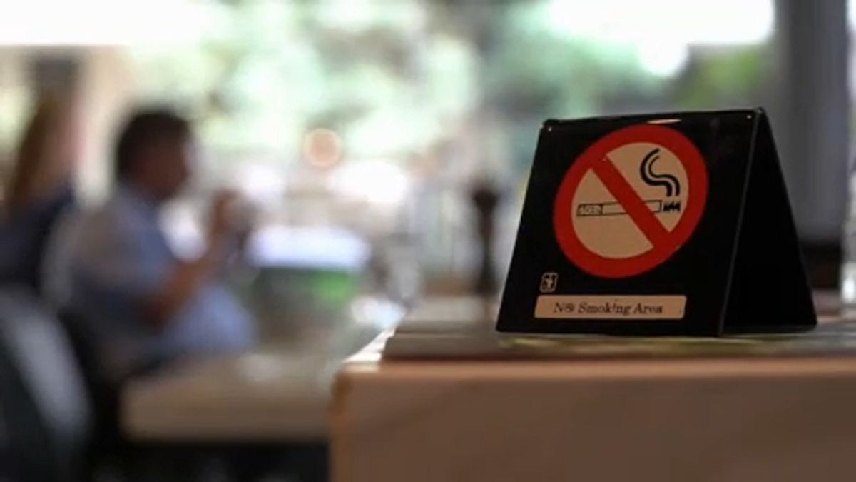 Η Ελλάδα σβήνει το τσιγάρο: Ο νόμος που δεν εφαρμόστηκε ποτέ και η νέα προσπάθεια