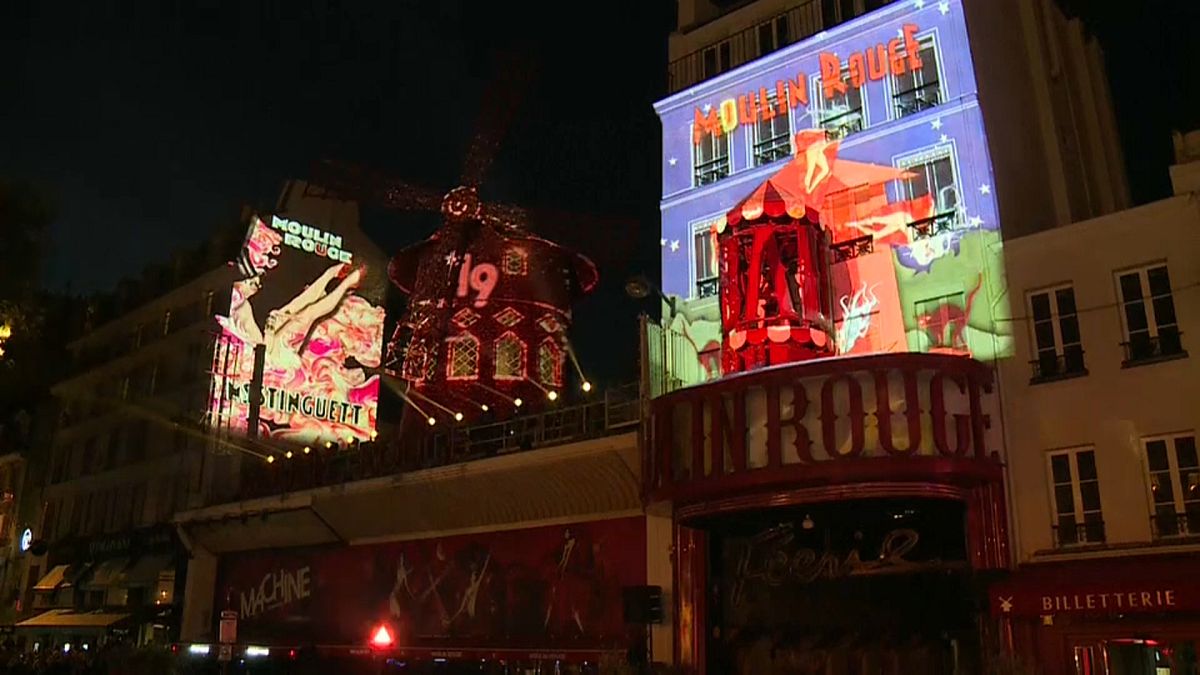 Le moulin Rouge fête ses 130 ans dans la rue