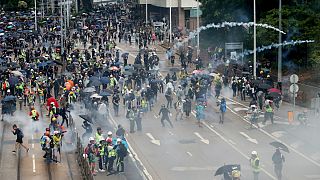 Polícia antimotim tentou dispersar protestos com recurso a gás lacrimogéneo