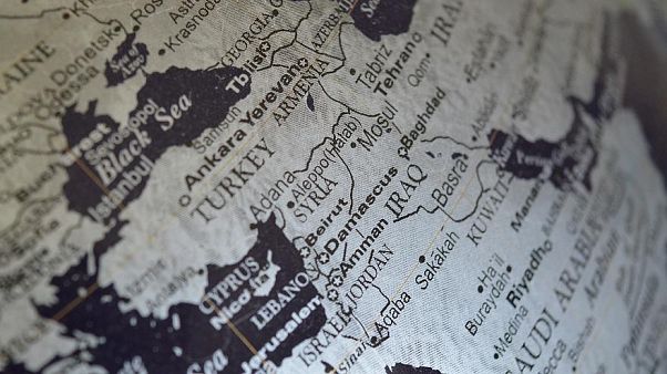 بعد تهديدات أردوغان .. تركيا تعزز انتشارها العسكري على الحدود السورية بعد تهديدات أردوغان .. تركيا تعزز انتشارها العسكري على الحدود السورية