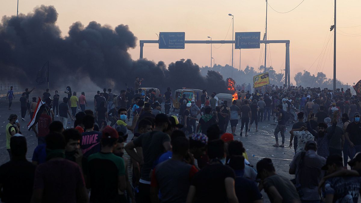 مقتل ثمانية متظاهرين خلال مواجهات مع قوات الأمن في بغداد 