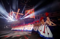 شاهد: أشهر ملاهي فرنسا "مولان روج" يحتفل بذكراه 130