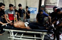 متظاهر عراقي مصاب- أرشيف رويترز