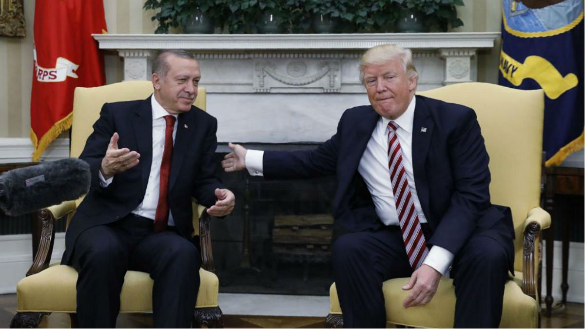 چراغ سبز ترامپ به اردوغان: ادامه حمایت از کردهای سوریه توجیهی ندارد