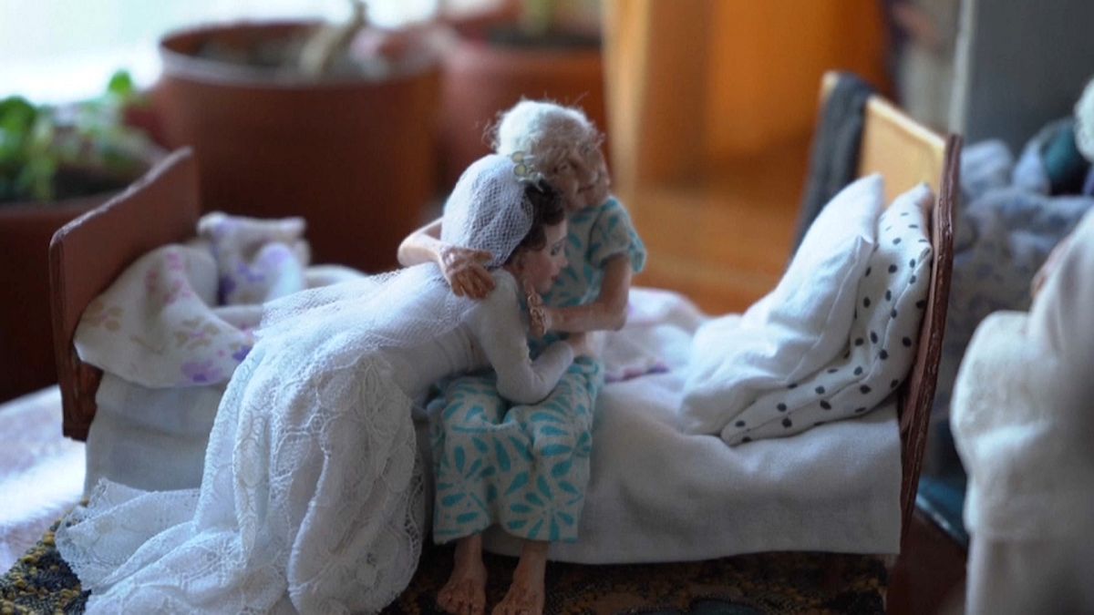 "Дорогие мои старики": художница из Новосибирска создает пожилых кукол
