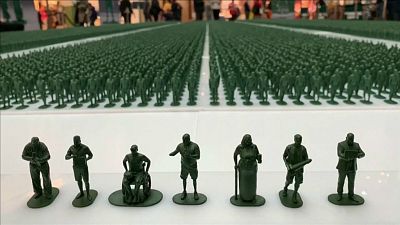 معرض لمجسّمات صغيرة تعكس معاناة معطوبي الحرب من قدماء الجنود البريطانيين