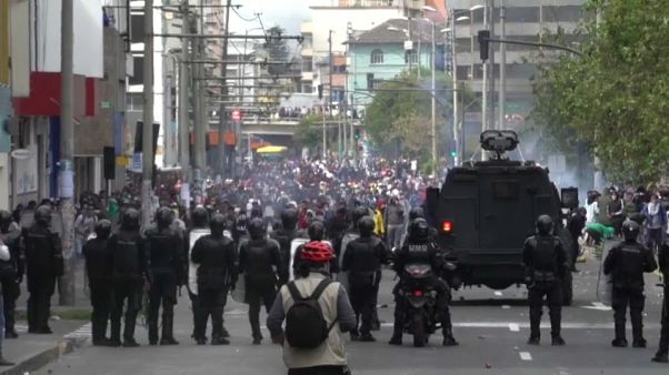 La rivolta in Ecuador insiste contro il caro-carburante La rivolta in Ecuador insiste contro il caro-carburante