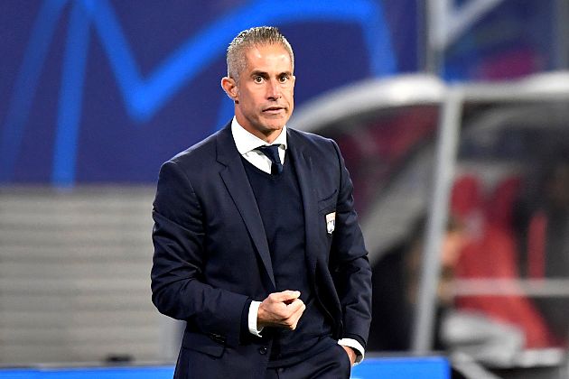 Elküldték az Olympique Lyon edzőjét