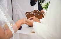 ليلة القبض على العريس .. سرق ليتزوج فدخل قفص الاتهام بدل القفص الذهبي