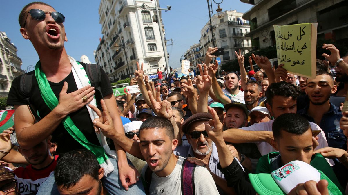 صورة أرشيفية لمظاهرة في الجزائر