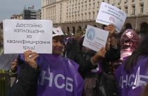 Медработники требуют повышения зарплаты