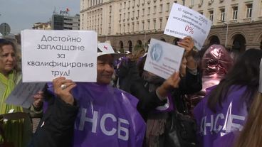 Медработники требуют повышения зарплаты Медработники требуют повышения зарплаты