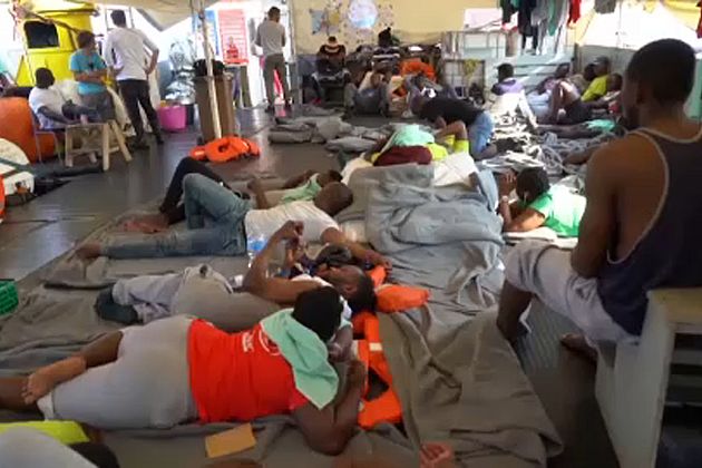 Magyarország a migránsok kitoloncolásával segítené az EU-t