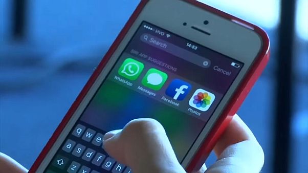 WhatsApp admite envios massivos durante presidenciais brasileiras WhatsApp admite envios massivos durante presidenciais brasileiras