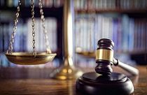 ABD'de kızlarının sınav puanını yükseltmek için rüşvet veren çifte hapis cezası