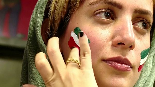 Iran: Frauen dürfen zum Fußball Iran: Frauen dürfen zum Fußball