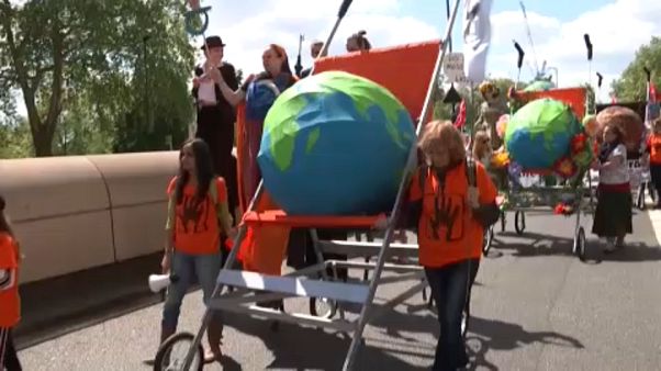 Thousands take part in climate change protests across Europe Thousands take part in climate change protests across Europe