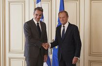 Ο πρωθυπουργός Κυριάκος Μητσοτάκης υποδέχεται τον πρόεδρο του Ευρωπαϊκού Συμβουλίου Ντόναλντ Τουσκ 