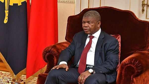 Presidente de Angola pretende a formação de especialistas "a todos os níveis" Presidente de Angola pretende a formação de especialistas "a todos os níveis"