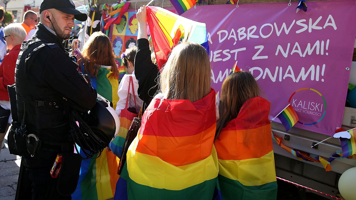 La homofobia y los derechos LGTBI alimentan el debate electoral en Polonia 