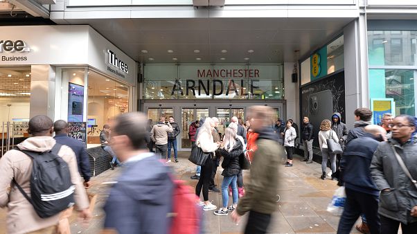 Attaque terroriste au couteau dans un centre commercial de Manchester Attaque terroriste au couteau dans un centre commercial de Manchester