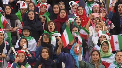 As mulheres do Irão já podem ir ao futebol