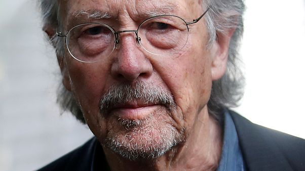 Peter Handke: "bátor döntés volt nekem adni az irodalmi Nobelt" Peter Handke: "bátor döntés volt nekem adni az irodalmi Nobelt"
