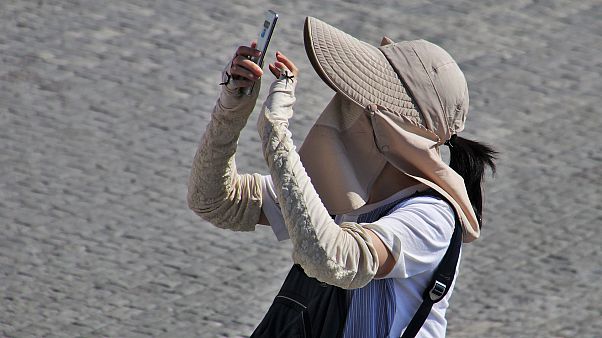 اليابان: قصة معتدٍ تمكن من تحديد مكان تواجد فنانة من خلال صورة "سيلفي" اليابان: قصة معتدٍ تمكن من تحديد مكان تواجد فنانة من خلال صورة "سيلفي"