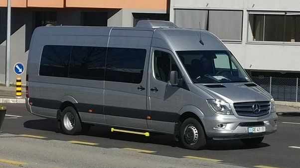 Mercedes yüz binlerce dizel aracını geri çağırıyor Mercedes yüz binlerce dizel aracını geri çağırıyor