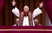 «این دو پاپ»؛ درامی طنزآلود با بازی آنتونی هاپکینز 