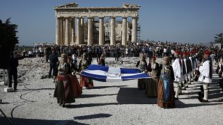 Επετειακή έπαρση της ελληνικής σημαίας