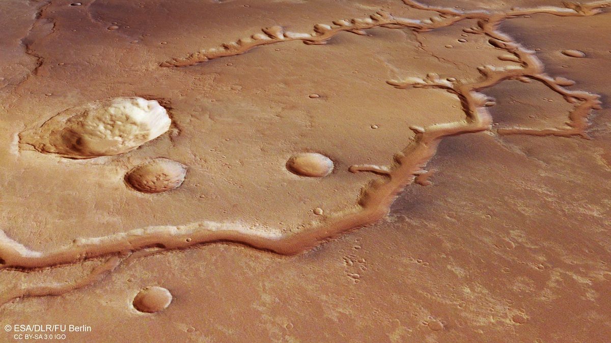 European Space Agency probe captures new photos of 700km dried-up river system on Mars