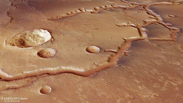 European Space Agency probe captures new photos of 700km dried-up river system on Mars European Space Agency probe captures new photos of 700km dried-up river system on Mars