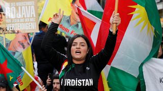 Zehntausende Kurden protestieren - 10 Fotos aus Zürich, Köln, Berlin