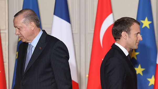 Almanya'dan sonra Fransa da Türkiye'ye silah satışını askıya aldı Almanya'dan sonra Fransa da Türkiye'ye silah satışını askıya aldı