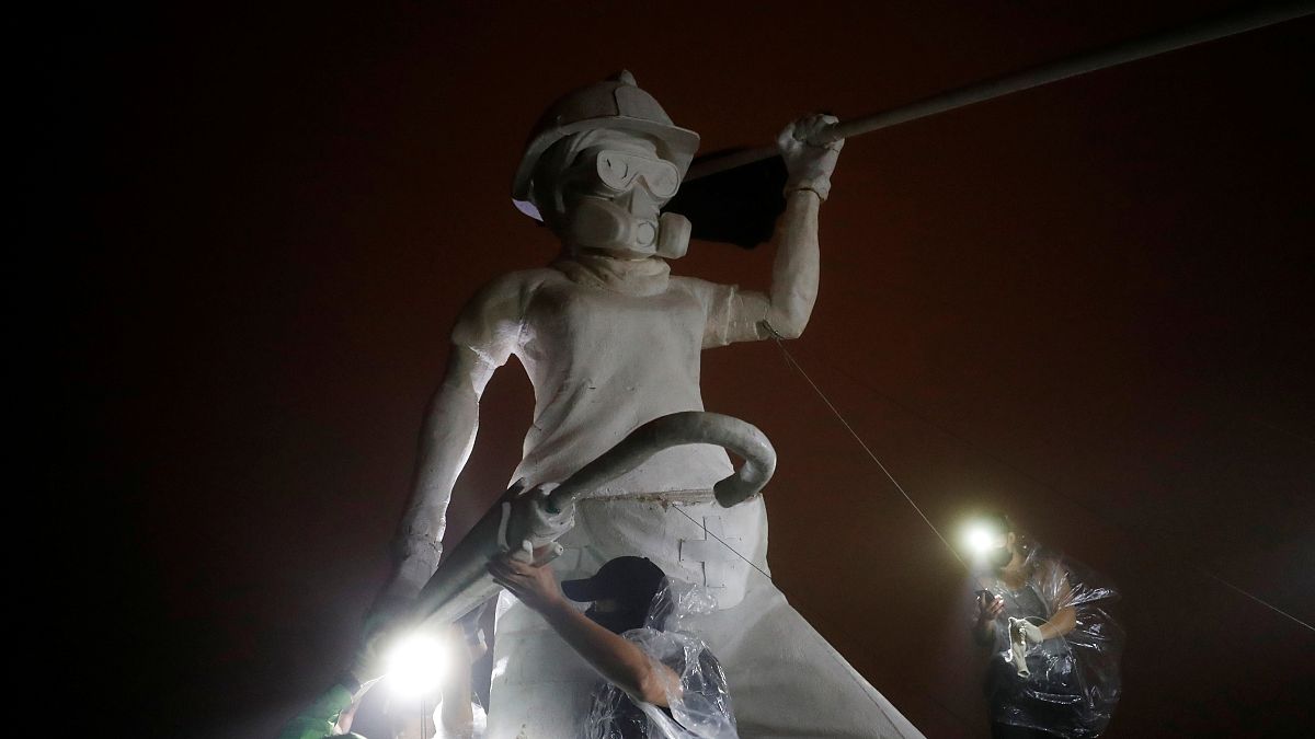 اعتراض‌های هنگ‌کنگ صاحب نماد شد؛ نصب مجسمه ۳ متری «بانوی آزادی»  