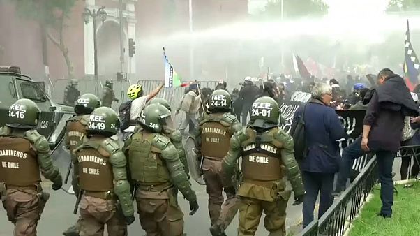 Disuelta una manifestación mapuche en Chile Disuelta una manifestación mapuche en Chile