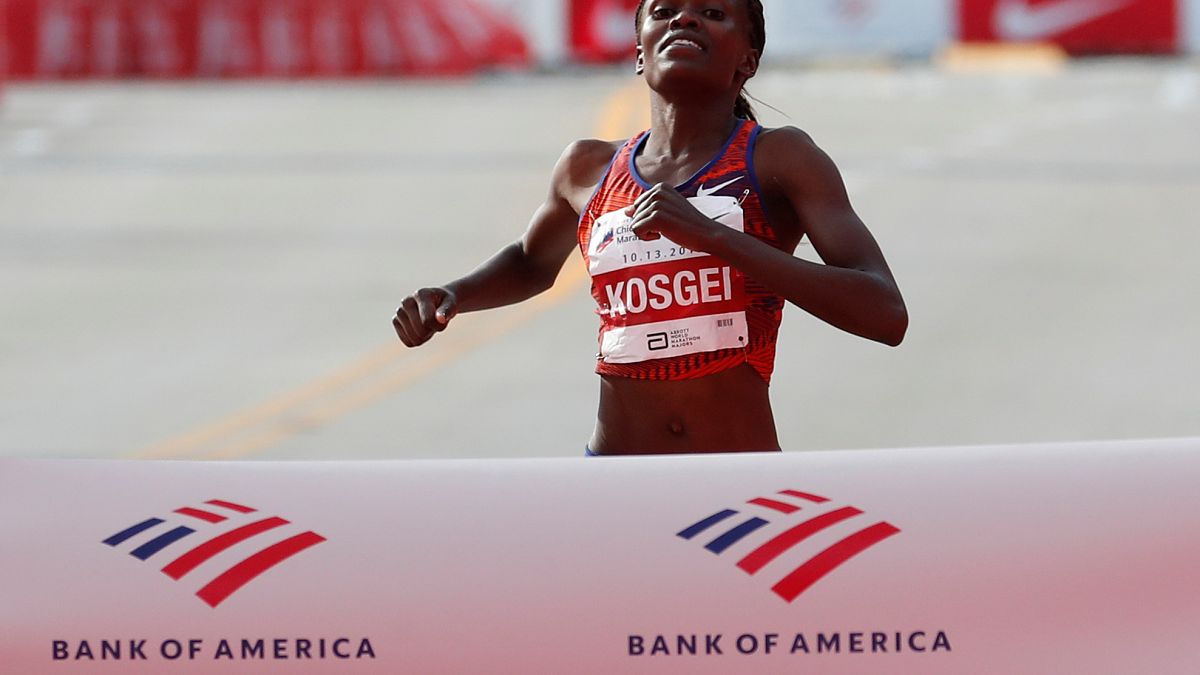 Kenyan Brigid Kosgei sets new women's marathon world record, beating Paula Radcliffe's 2003 time