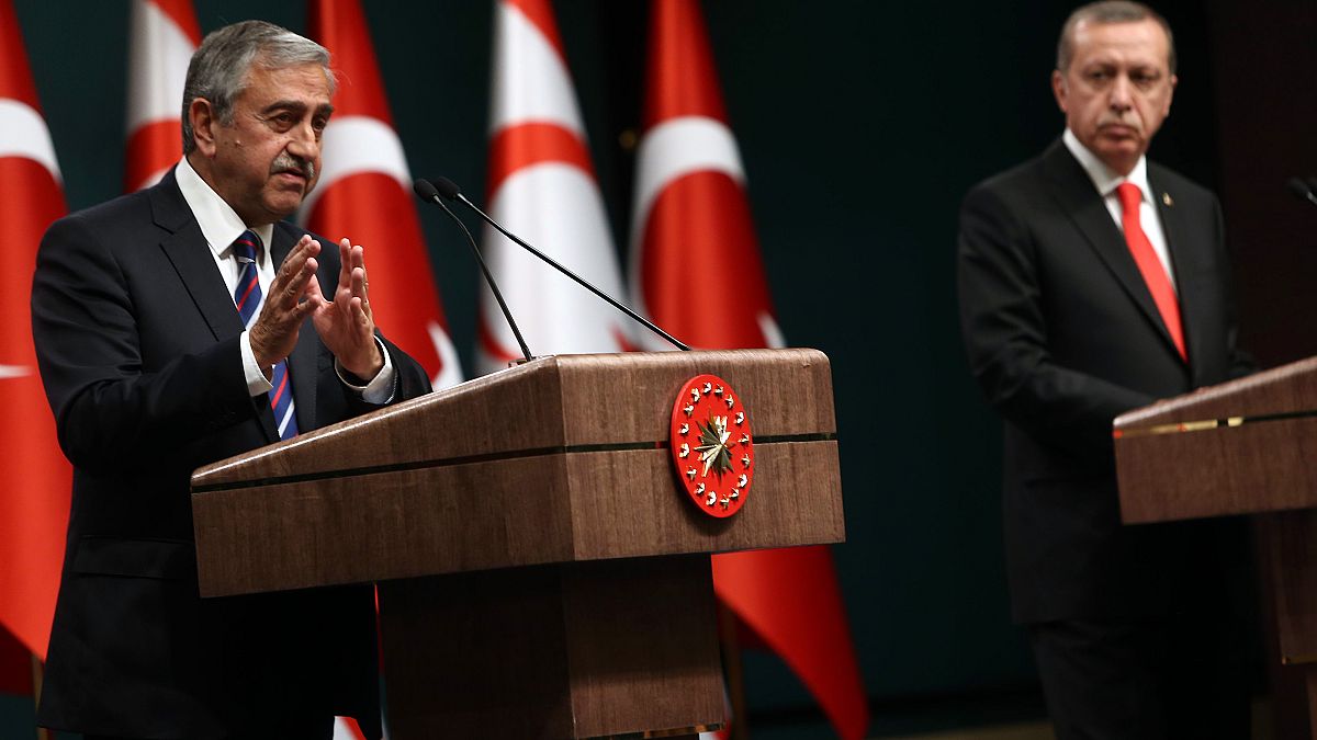 Οργή Ερντογάν για την τοποθέτηση Ακιντζί κατά της επιχείρησης στην Συρία