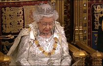 Regina Elisabetta II durante la lettura del discorso al Parlamento 14/10/19