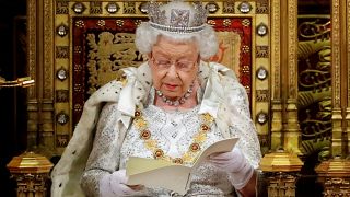 Elizabeth II prononce son "Discours du trône" sur fond de Brexit