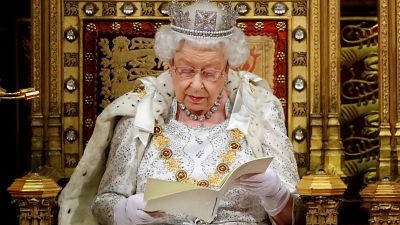 Elizabeth II prononce son "Discours du trône" sur fond de Brexit