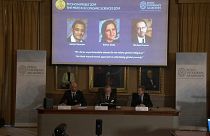 Premio Nobel per l'economia 2019 assegnato a Duflo, Kremer e Banerjee