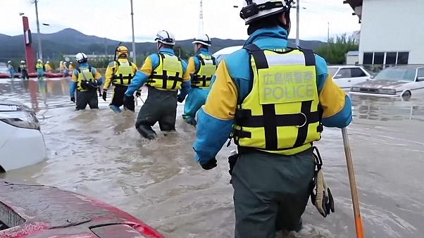 Giappone sott'acqua dopo il passaggio del tifone Hagibis Giappone sott'acqua dopo il passaggio del tifone Hagibis