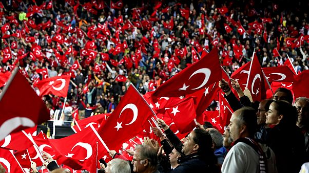 Fransız basını: Tansiyon dolu maç için 30 bin 'Osmanlı' taraftarı bekleniyor Fransız basını: Tansiyon dolu maç için 30 bin 'Osmanlı' taraftarı bekleniyor