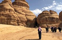 Suudi Arabistan'dan turizm atağı: ABD, İngiltere ve Schengen vizesi sahiplerine turistik vize