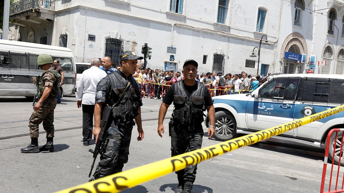عناصر أمنية وسط العاصمة تونس - يونيو/حزيران 2019.